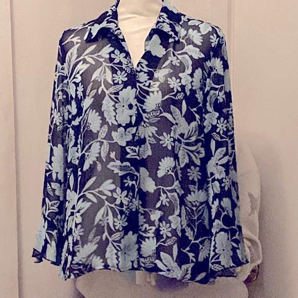 Blouse - Picture 2 of 4